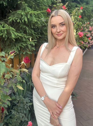 одинокая красотка Zoryna