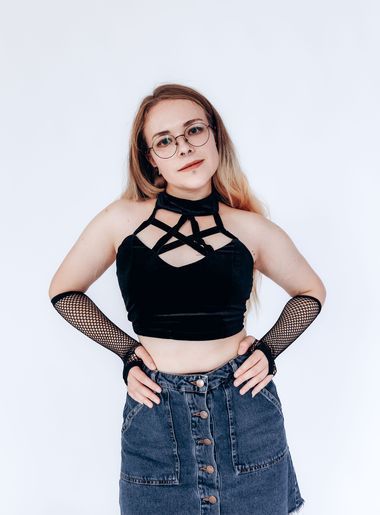 милая девушка Antonina