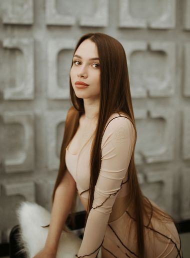 одинокая красотка Inha