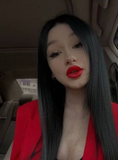 милая девушка Vlada