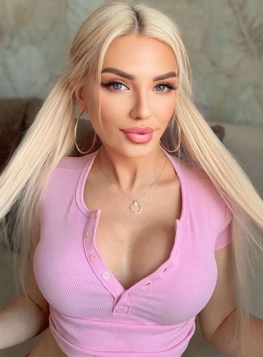 одинокая красотка Anna