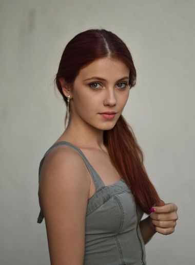 милая девушка Anna