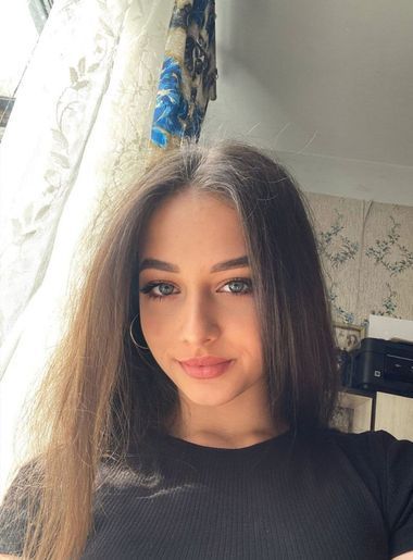 милая девушка Kristina