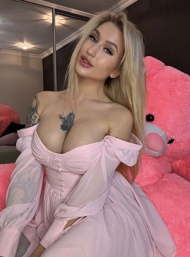 одинокая красотка Sweet blond