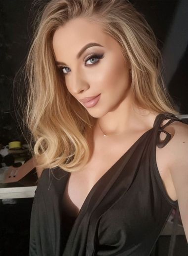 милая девушка Anastasia