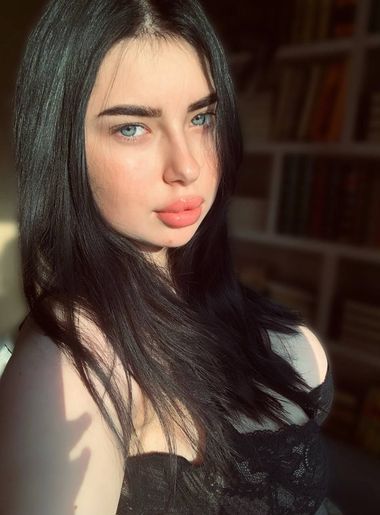 одинокая красотка Sweet D