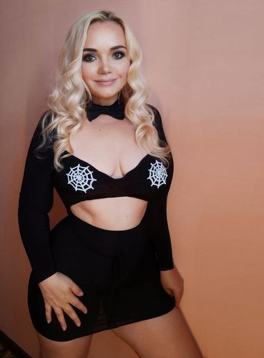 одинокая красотка Svetlana