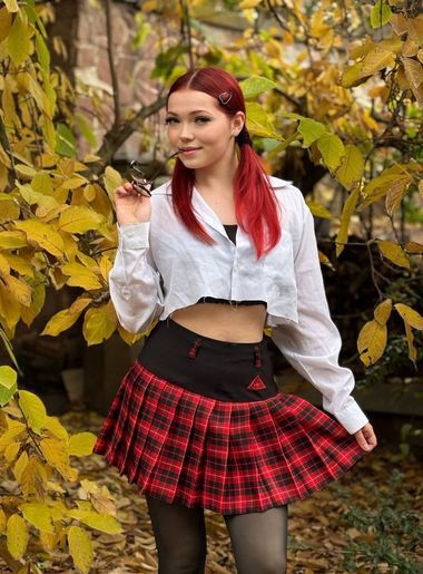 одинокая красотка Diana