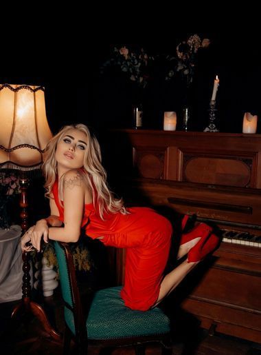 сексуальная невеста Natalia