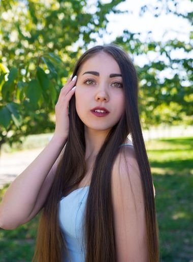 милая девушка Kristina