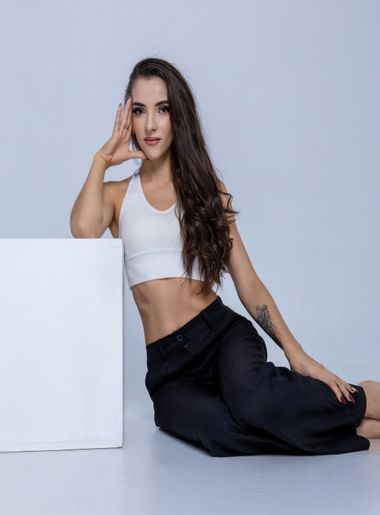 милая девушка Olena