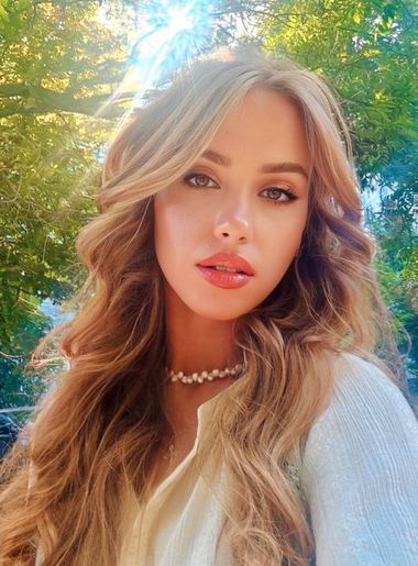 одинокая красотка Ekaterina