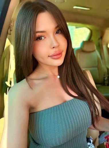 одинокая красотка Almira