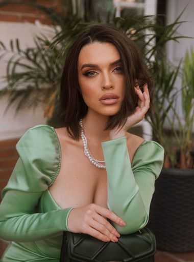 милая девушка Viktoria