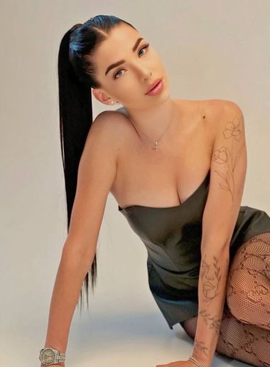 милая девушка Gray