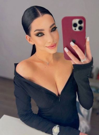 милая девушка Gray