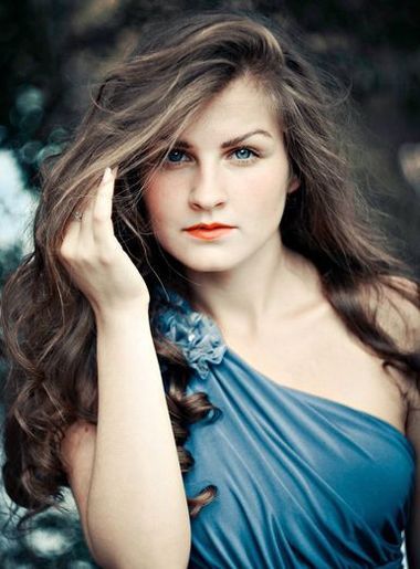 одинокая красотка Anna