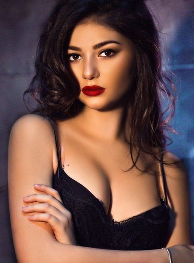 милая девушка Sweet Valeriya