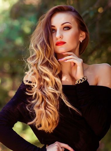 милая девушка Yana