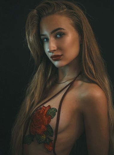 милая девушка Alina