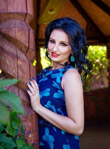 сексуальная невеста Elena