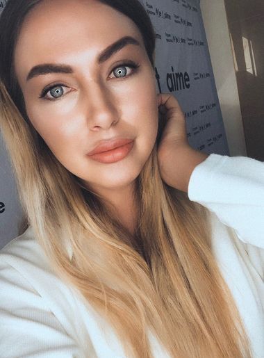 одинокая красотка Natalia