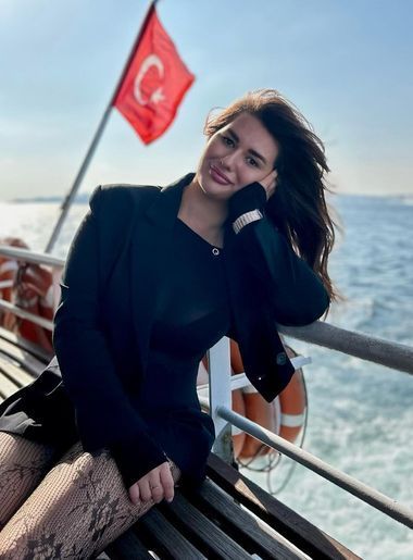 милая девушка Anna