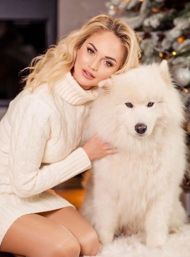 одинокая красотка Alina