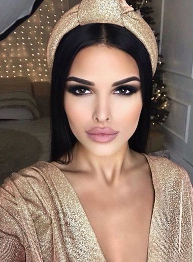 одинокая красотка Ulyana