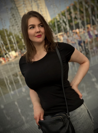 одинокая красотка Sofiya