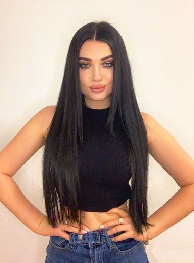 одинокая красотка Tanya