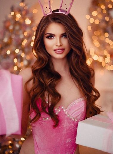 одинокая красотка Anna