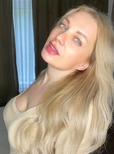 одинокая красотка Lady flame
