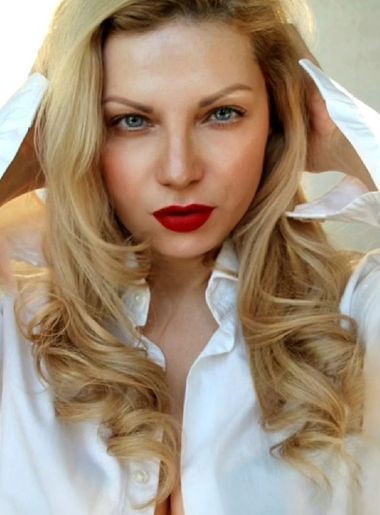 одинокая красотка Lady flame